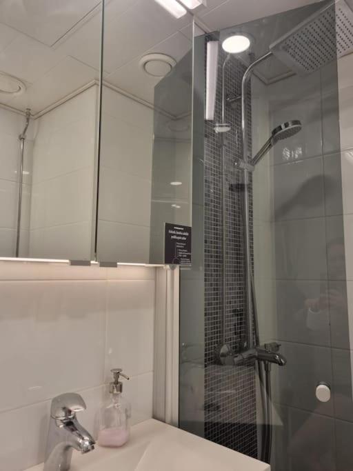 Apartment In The City Center ロヴァニエミ エクステリア 写真